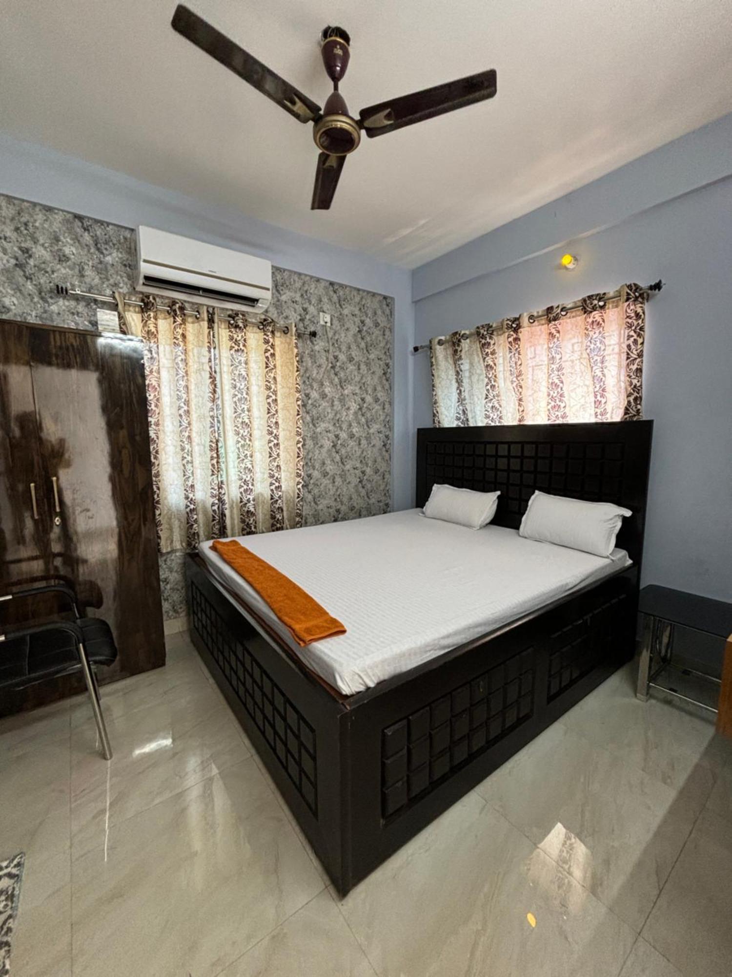 Garden Guest House Near Rene Tower Ruby General Hospital 加尔各答 外观 照片