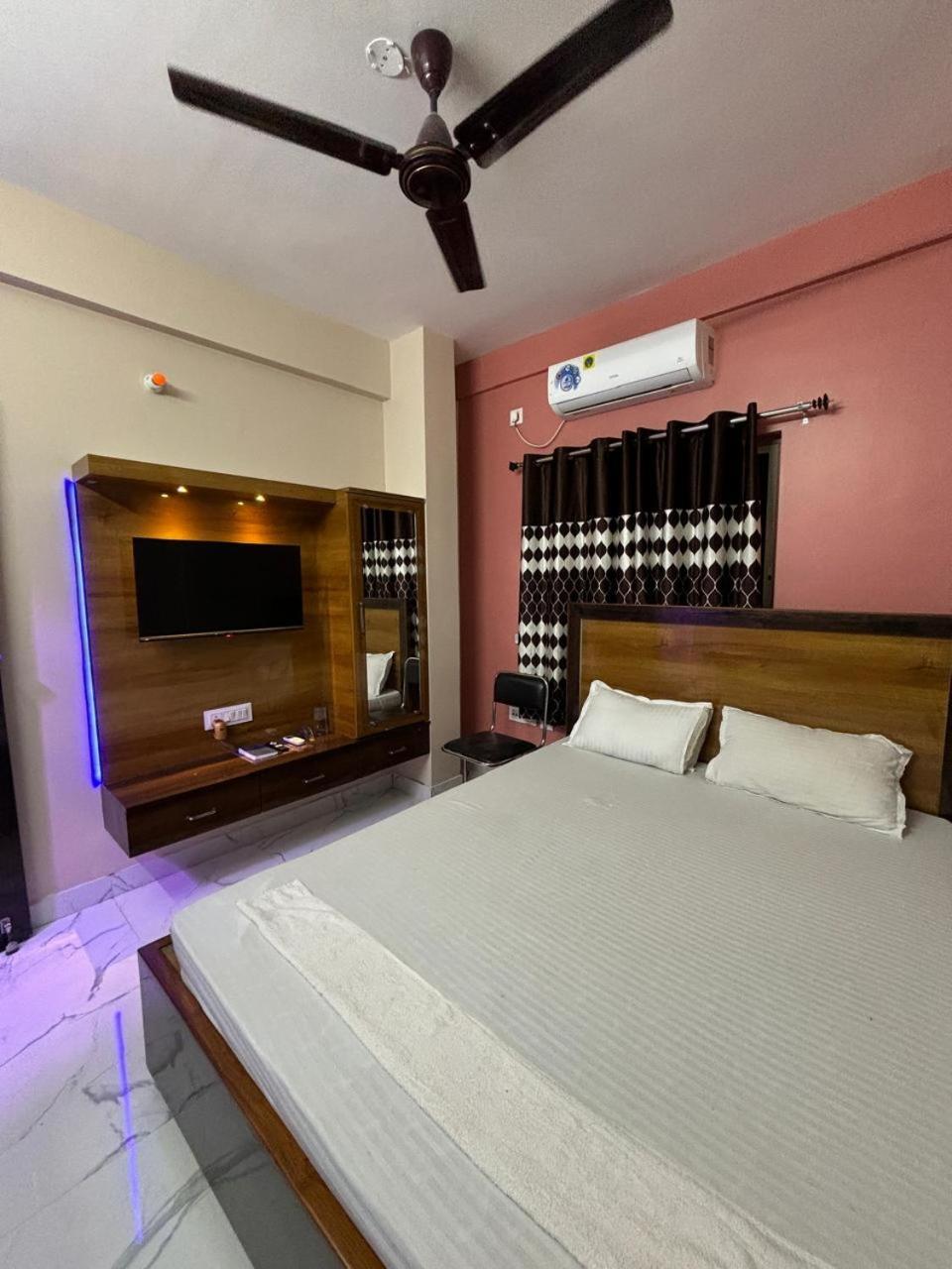 Garden Guest House Near Rene Tower Ruby General Hospital 加尔各答 外观 照片